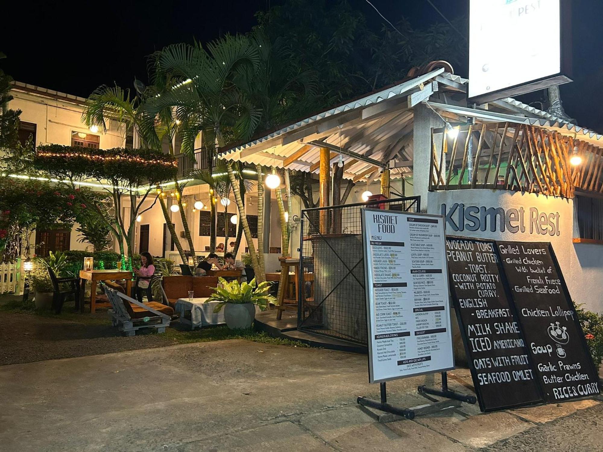 Kismet Rest Mirissa Hotel Exterior photo