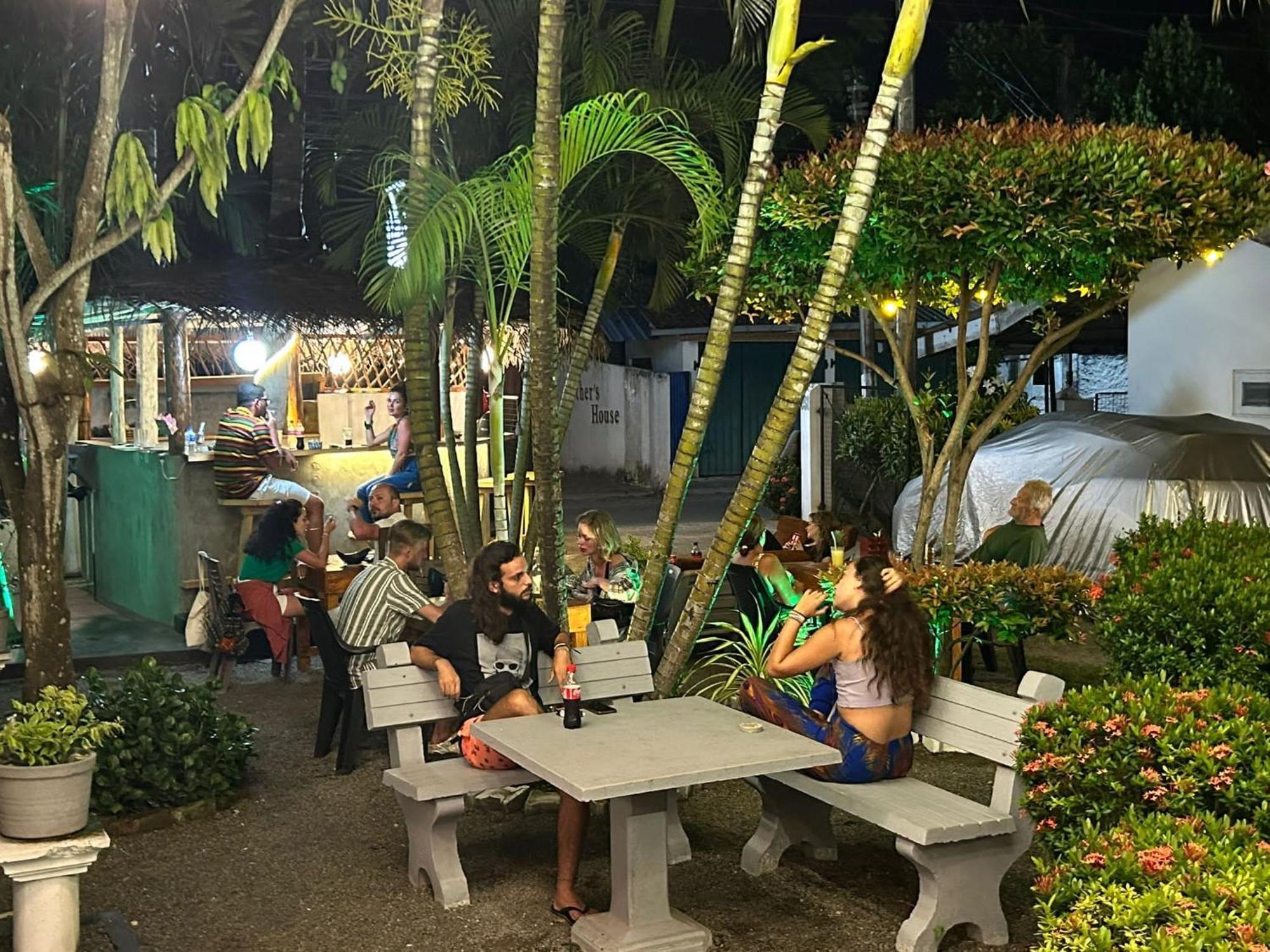 Kismet Rest Mirissa Hotel Exterior photo